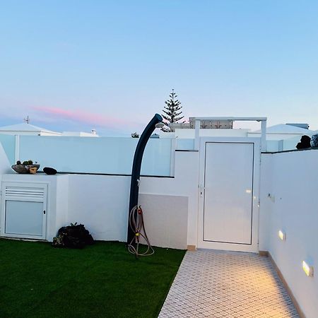 Garden House, Playa Honda Apartment อาร์เรซิเฟ ภายนอก รูปภาพ